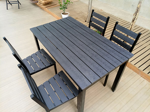 長方桌及配套椅子 (6)