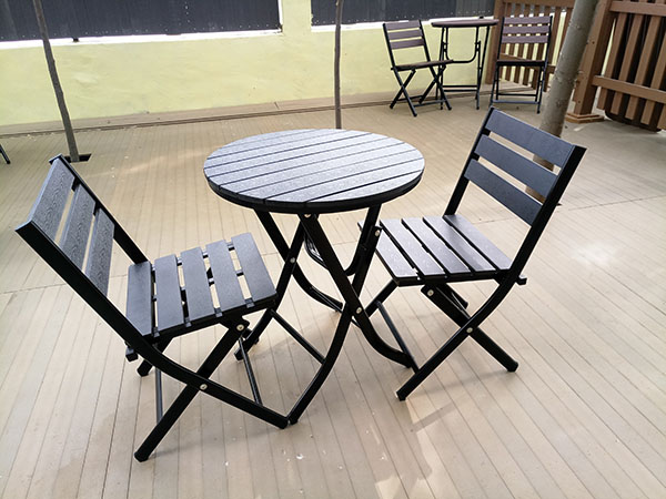 圓桌及配套椅子 (9)