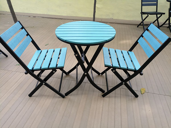 圓桌及配套椅子 (4)