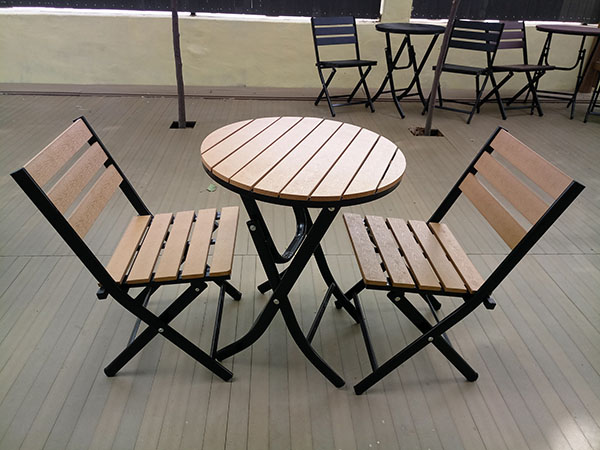 圓桌及配套椅子 (6)